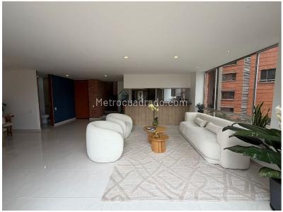 Apartamento de 3 alcobas en venta en El Poblado El Tesoro, Medellín, 210 m² · foto 10 de 20