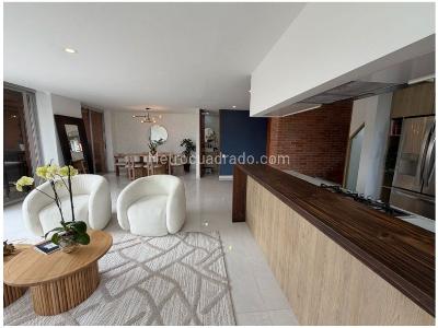 Apartamento de 3 alcobas en venta en El Poblado El Tesoro, Medellín, 210 m² · foto 17 de 20