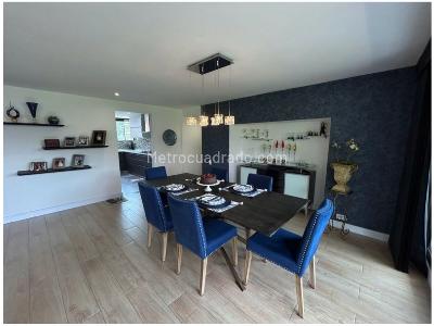 Apartamento de 3 alcobas en venta en Poblado Los Balsos, Medellín, 175 m² · foto 4 de 20