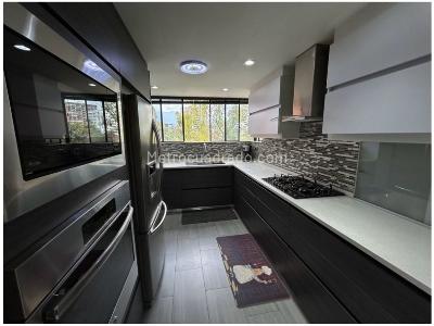 Apartamento de 3 alcobas en venta en Poblado Los Balsos, Medellín, 175 m² · foto 12 de 20