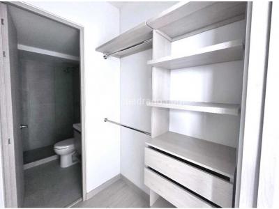 Apartamento de 3 alcobas en venta en Sector Avenida Las Vegas, Envigado, 80 m² · foto 13 de 14