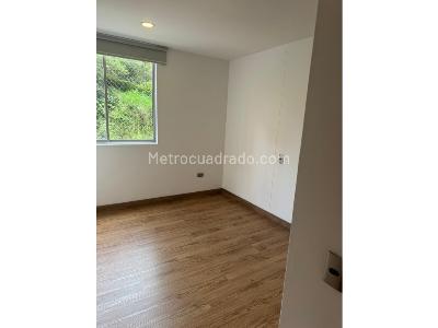 Apartamento de 2 alcobas en venta en Loma De Cumbres, Envigado, 76 m² · foto 9 de 12