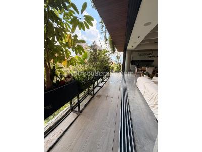 Apartamento de 3 alcobas en arriendo en El Poblado Provenza, Medellín, 250 m² · foto 4 de 4