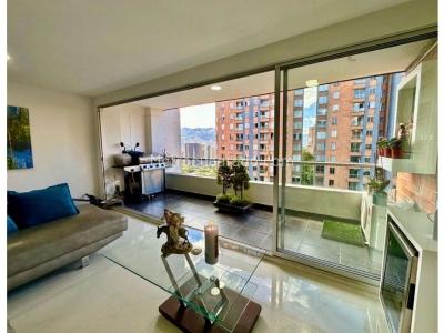 Apartamento de 3 alcobas en venta en Castropol, Medellín, 117 m² · foto 2 de 20