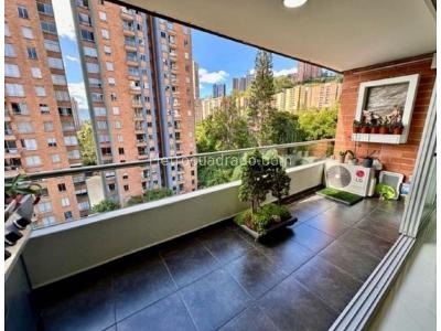 Apartamento de 3 alcobas en venta en Castropol, Medellín, 117 m² · foto 4 de 20