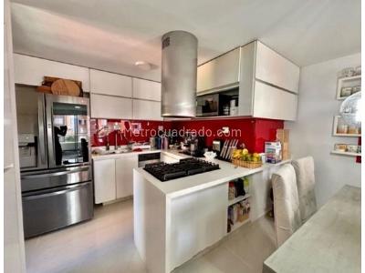 Apartamento de 3 alcobas en venta en Castropol, Medellín, 117 m² · foto 9 de 20