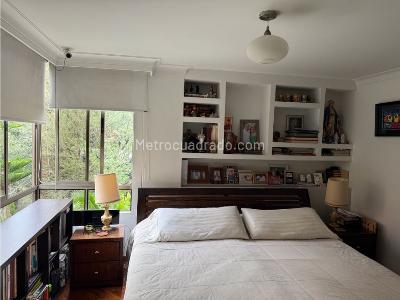Apartamento de 3 alcobas en venta en El Poblado El Tesoro, Medellín, 165 m² · foto 13 de 19