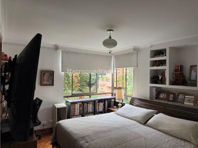 Apartamento de 3 alcobas en venta en El Poblado El Tesoro, Medellín, 165 m² · foto 14 de 19