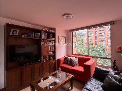Apartamento de 3 alcobas en venta en El Tesoro, Medellín, 139 m² · foto 9 de 15