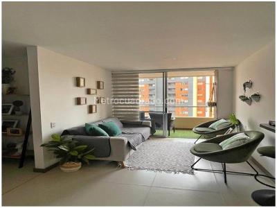 Apartamento de 3 alcobas en venta en Altos Las Flores, Sabaneta, 76 m² · foto 2 de 8