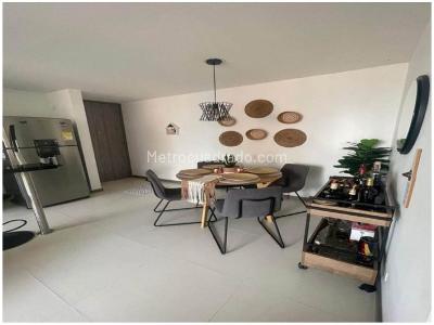 Apartamento de 3 alcobas en venta en Altos Las Flores, Sabaneta, 76 m² · foto 4 de 8