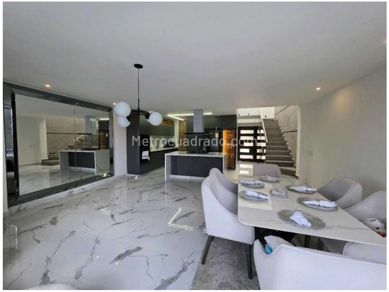 Casa en Venta, San Lucas, Envigado - Widok 2