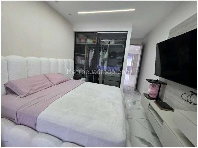 Casa de 3 alcobas en venta en San Lucas, Envigado, 280 m² · foto 11 de 20