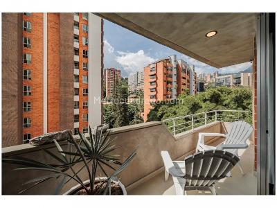 Apartamento de 3 alcobas en venta en Castropol, Medellín, 123 m² · foto 4 de 20