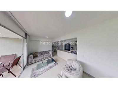 Apartamento de 3 alcobas en venta en Tres Esquinas, Sabaneta, 83 m² · foto 3 de 20