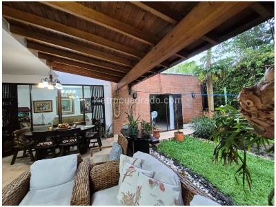 Casa de 4 alcobas en venta en Poblado San Lucas, Medellín, 319 m² · foto 3 de 20