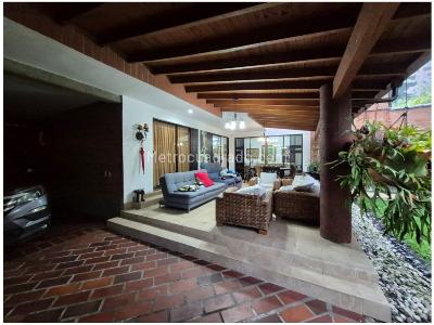 Casa de 4 alcobas en venta en Poblado San Lucas, Medellín, 319 m² · foto 6 de 20