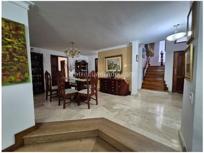 Casa de 4 alcobas en venta en Poblado San Lucas, Medellín, 319 m² · foto 10 de 20
