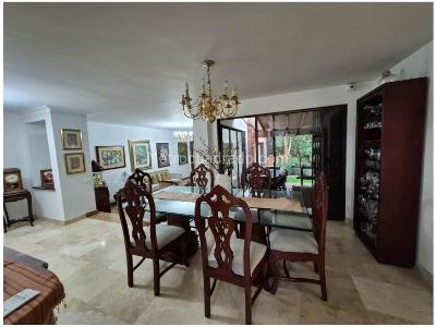 Casa de 4 alcobas en venta en Poblado San Lucas, Medellín, 319 m² · foto 11 de 20
