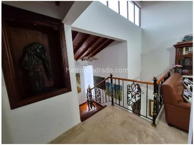 Casa de 4 alcobas en venta en Poblado San Lucas, Medellín, 319 m² · foto 18 de 20