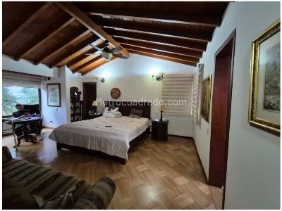 Casa de 4 alcobas en venta en Poblado San Lucas, Medellín, 319 m² · foto 19 de 20