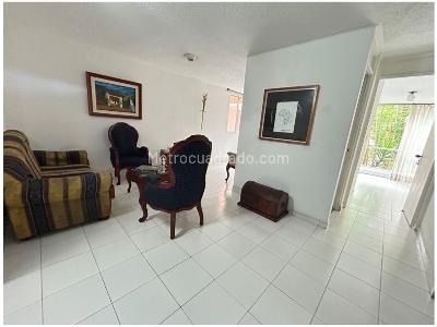 Apartamento de 3 alcobas en venta en Transversal Inferior, Medellín, 196 m² · foto 6 de 18