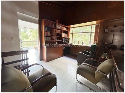 Apartamento de 3 alcobas en venta en Transversal Inferior, Medellín, 196 m² · foto 13 de 18