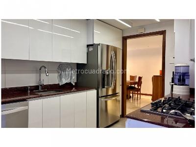 Apartamento de 3 alcobas en venta en El Poblado La Florida, Medellín, 152 m² · foto 7 de 18