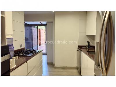 Apartamento de 3 alcobas en venta en El Poblado La Florida, Medellín, 152 m² · foto 8 de 18