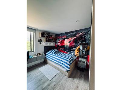 Apartamento de 4 alcobas en venta en Loma De San Jose, Sabaneta, 136 m² · foto 10 de 14