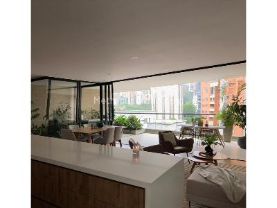 Apartamento de 3 alcobas en venta en El Poblado Santa Maria De Los Angeles, Medellín, 195 m² · foto 2 de 8