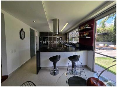 Casa de 3 alcobas en venta en Loma Benedictinos, Envigado, 320 m² · foto 18 de 20