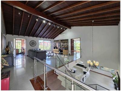 Casa de 3 alcobas en venta en Loma Benedictinos, Envigado, 320 m² · foto 20 de 20