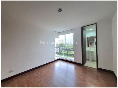 Apartamento en venta en La Inmaculada, Envigado · foto 8 de 14
