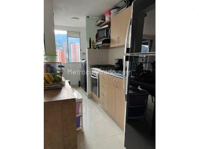 Apartamento de 2 alcobas en venta en El Trapiche, Sabaneta, 62 m² · foto 4 de 14