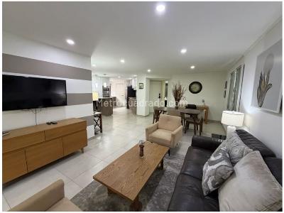 Apartamento de 2 alcobas en venta en El Poblado Provenza, Medellín, 103 m² · foto 3 de 20