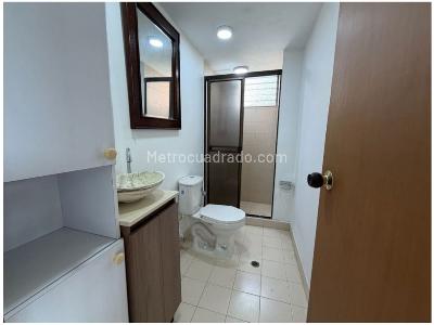 Apartamento de 2 alcobas en venta en Poblado Loma De Yarumo, Medellín, 75 m² · foto 20 de 20