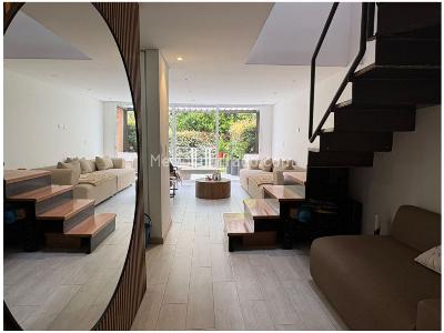Casa de 3 alcobas en venta en Loma Del Chocho, Envigado, 184 m² · foto 3 de 14