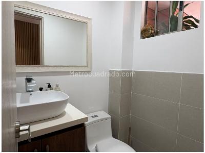 Casa de 3 alcobas en venta en Loma Del Chocho, Envigado, 184 m² · foto 7 de 14