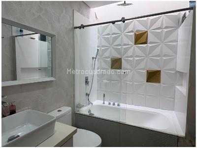 Casa de 3 alcobas en venta en Loma Del Chocho, Envigado, 184 m² · foto 10 de 14