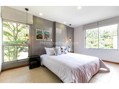 Apartamento de 2 alcobas en venta en El Poblado Las Lomas, Medellín, 65 m² · foto 7 de 7