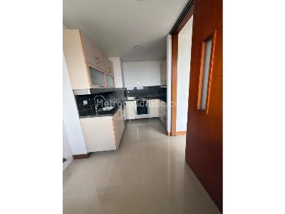 Apartamento de 3 alcobas en venta en Poblado La Visitacion, Medellín, 200 m² · foto 5 de 15
