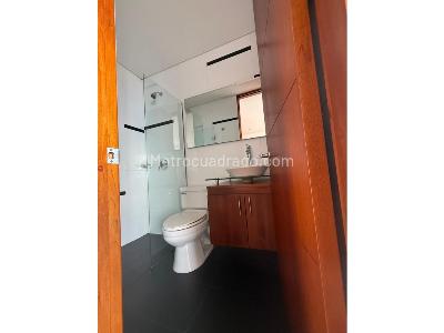 Apartamento de 3 alcobas en venta en Poblado La Visitacion, Medellín, 200 m² · foto 10 de 15