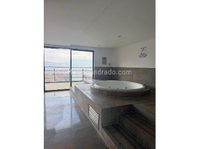 Apartamento de 3 alcobas en venta en Poblado La Visitacion, Medellín, 200 m² · foto 11 de 15