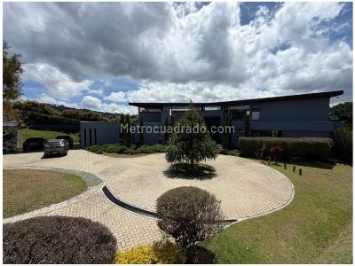 Casa de 5 alcobas en venta en Poblado Palmas, Medellín, 526 m² · foto 5 de 20