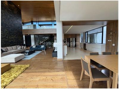 Casa de 5 alcobas en venta en Poblado Palmas, Medellín, 526 m² · foto 9 de 20