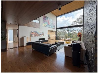 Casa de 5 alcobas en venta en Poblado Palmas, Medellín, 526 m² · foto 11 de 20