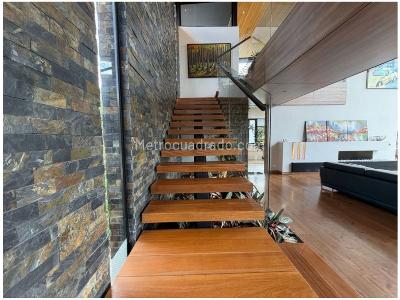 Casa de 5 alcobas en venta en Poblado Palmas, Medellín, 526 m² · foto 18 de 20