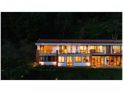 Casa de 5 alcobas en venta en Poblado Palmas, Medellín, 832 m² · foto 10 de 20