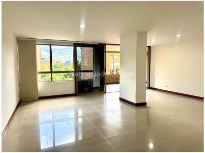 Apartamento de 3 alcobas en venta en Poblado Sector Campestre, Medellín, 170 m² · foto 5 de 20